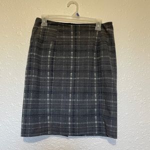 NWT plaid skirt, green/gray, size medium